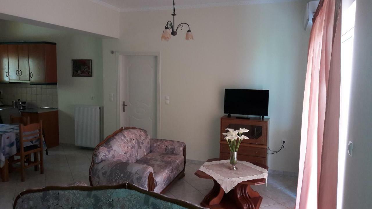 Vithos Apartment Kalamata Exterior photo