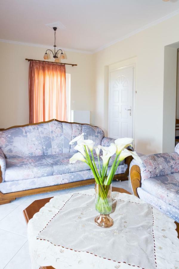 Vithos Apartment Kalamata Exterior photo