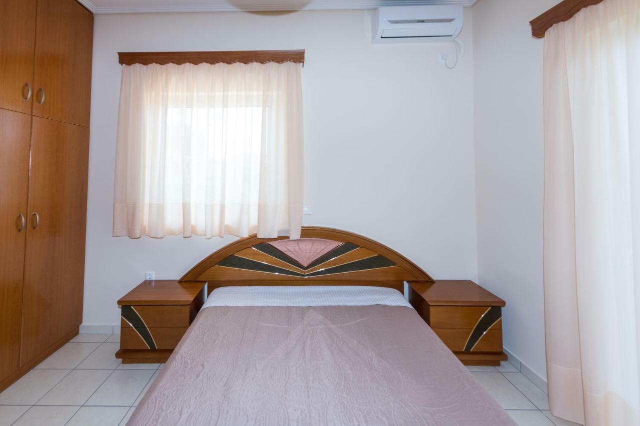 Vithos Apartment Kalamata Exterior photo