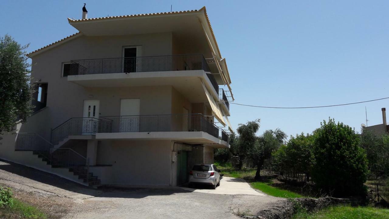 Vithos Apartment Kalamata Exterior photo